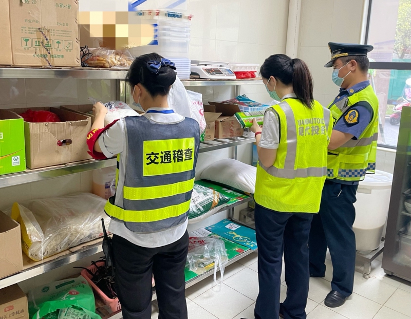 1   食堂卫生检查.jpg