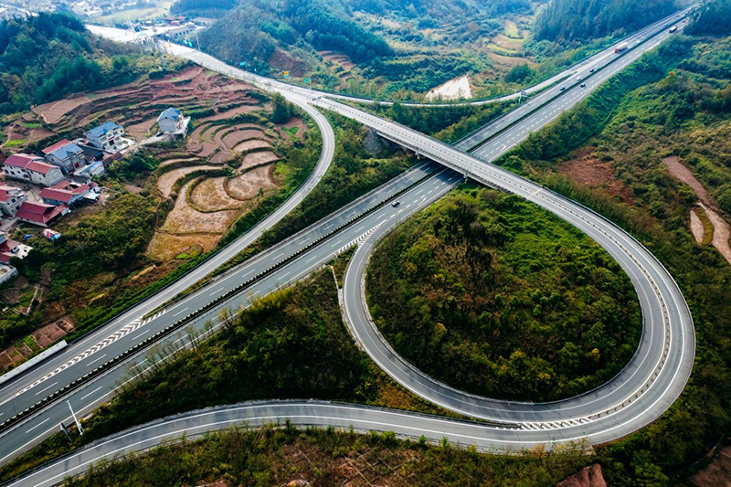 图片5 溆怀高速花桥枢纽.jpg